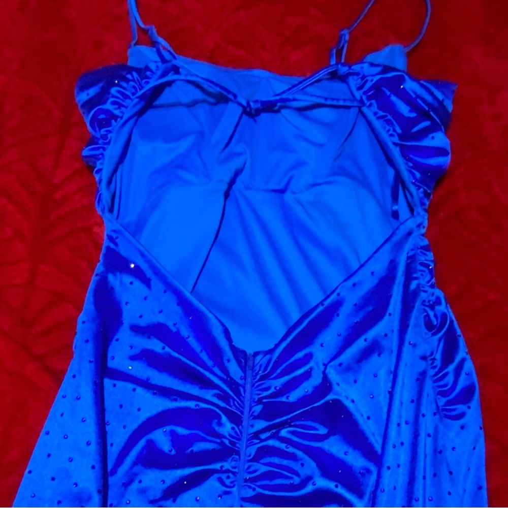 SZ 15 Like New Wore Once Beautiful Blue Subtle Sequins beautiful detail Vibrant! - Picture 13 of 16